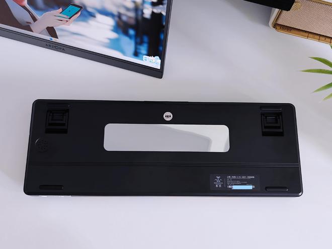 99带您解锁机械键盘新形态开元棋牌触控大屏加持狼蛛L(图6)