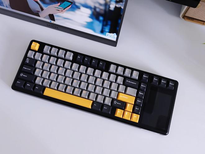 99带您解锁机械键盘新形态开元棋牌触控大屏加持狼蛛L(图9)