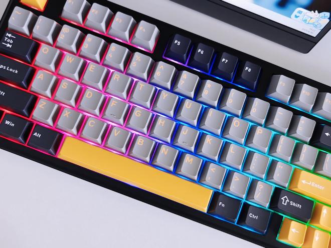 99带您解锁机械键盘新形态开元棋牌触控大屏加持狼蛛L(图13)